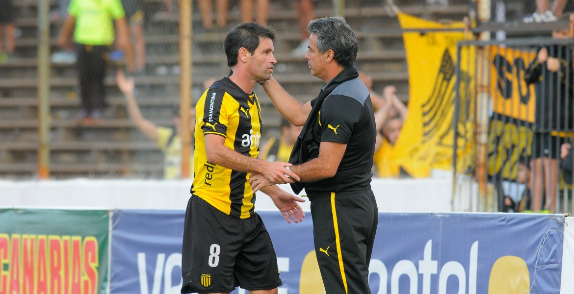 El eterno femenino de una imaginativa pintora