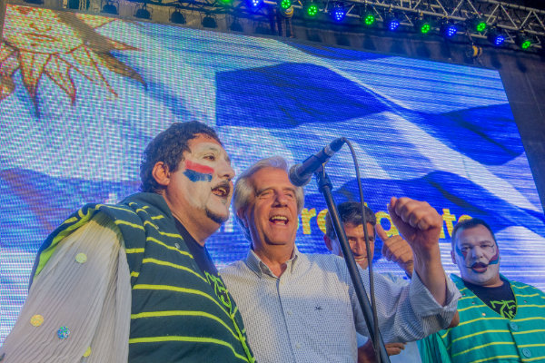 La política sigue movilizando en algunas murgas.