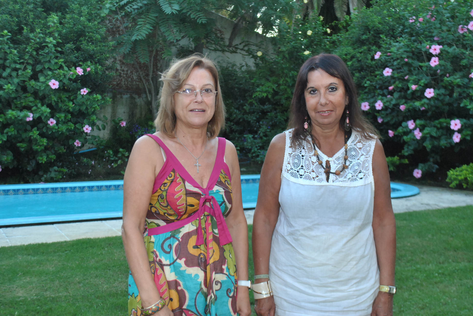 Raquel Vázquez, Mónica Juan.