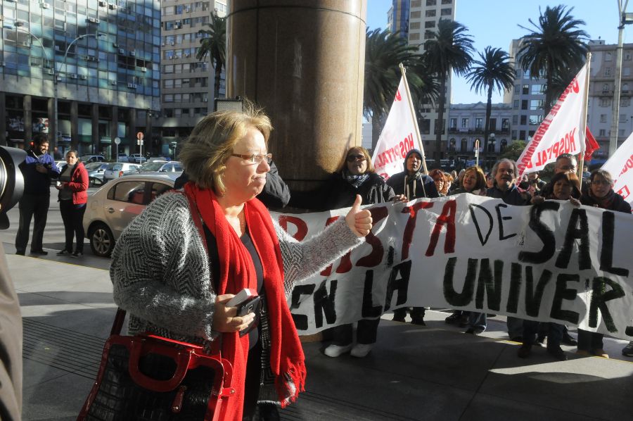 El eterno femenino de una imaginativa pintora