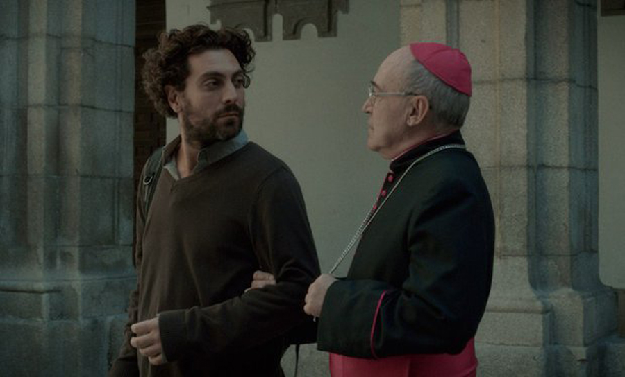 El eterno femenino de una imaginativa pintora