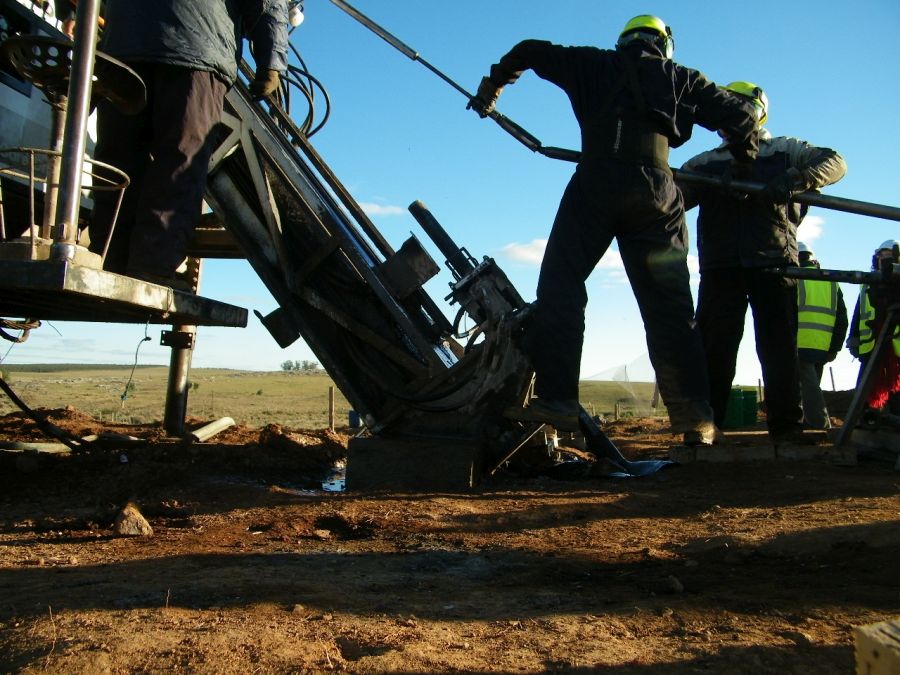El eterno femenino de una imaginativa pintora