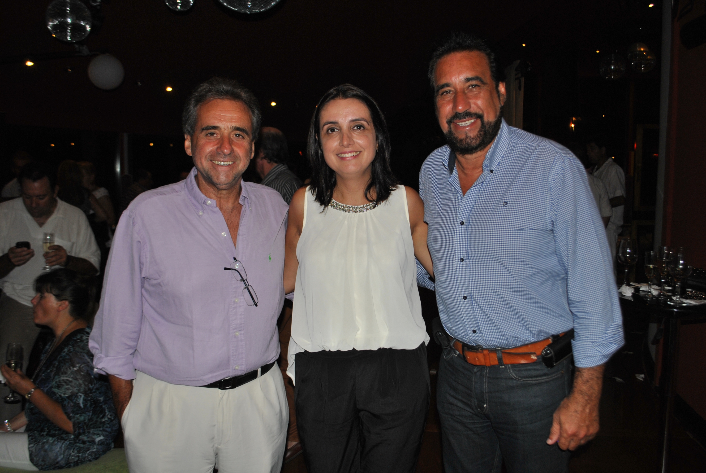 Remo Monzeglio, Ana Inés Fuentes, Julio Lara.