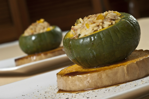 El eterno femenino de una imaginativa pintora