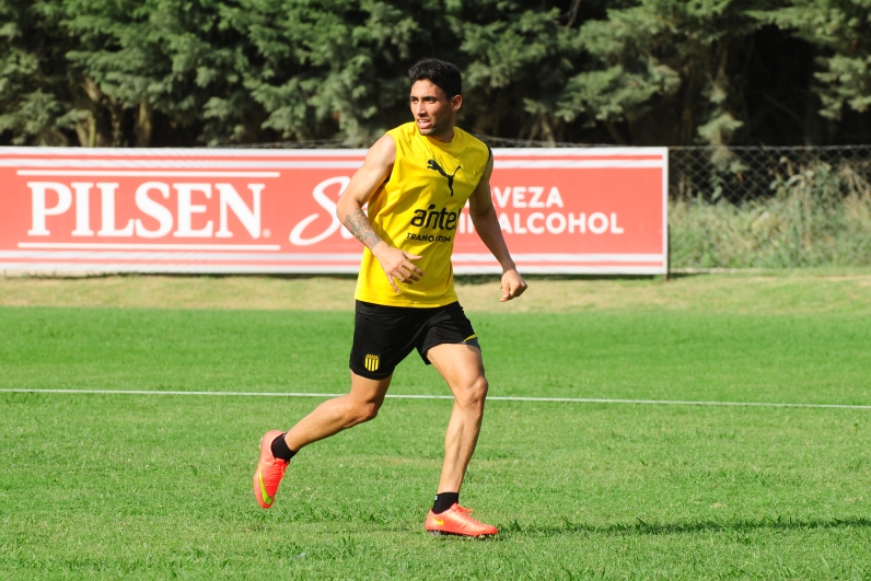 El eterno femenino de una imaginativa pintora