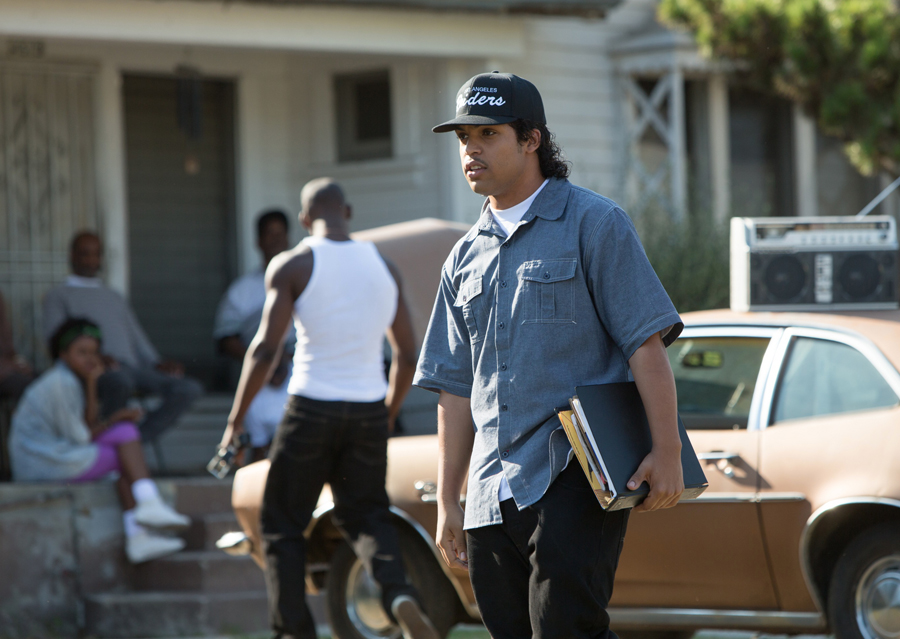 El eterno femenino de una imaginativa pintora