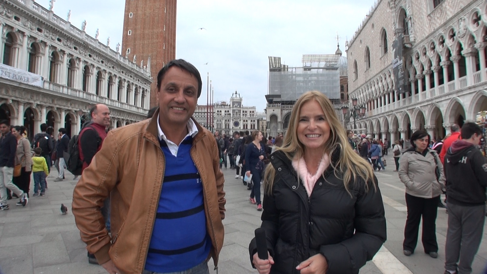 El eterno femenino de una imaginativa pintora