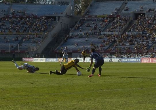 Falta a Zalayeta Peñarol WanderersFoto:A Colmegna