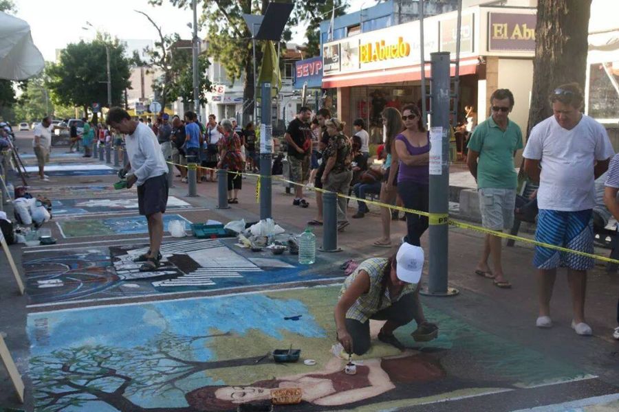 El eterno femenino de una imaginativa pintora