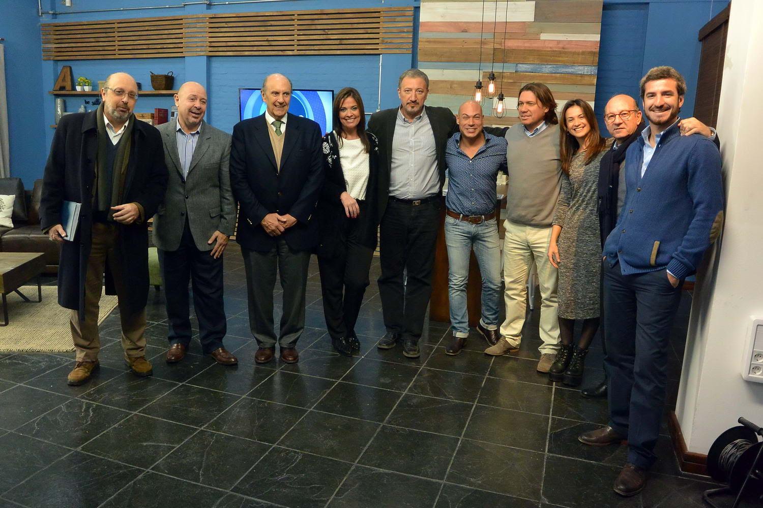 Javier Beltrán, Tito Mastandrea, Diego Beltrán, Elsa Levrero, Gerardo Sotelo, Jimmy Castilhos, Nelson Etchegoyen, Luciana González, Emilio Vidal y Andrés Airaldi.