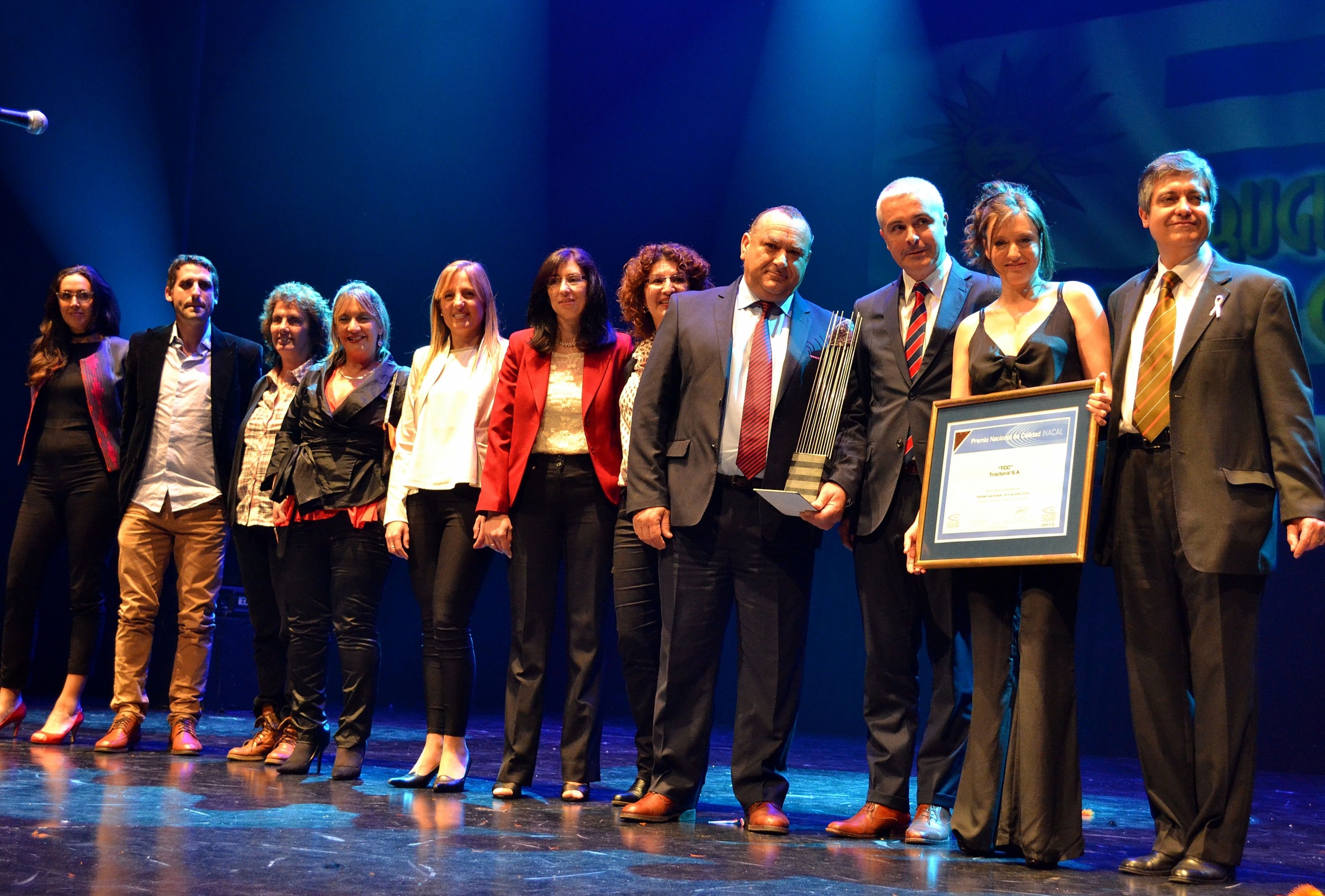 El eterno femenino de una imaginativa pintora