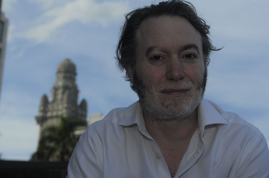 El eterno femenino de una imaginativa pintora