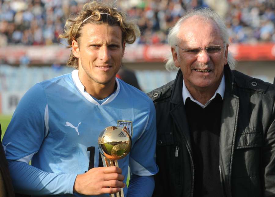 El eterno femenino de una imaginativa pintora