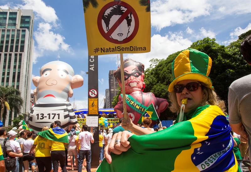 Protestas en Brasil para destituir a Dilma Rousseff. Foto: EFE