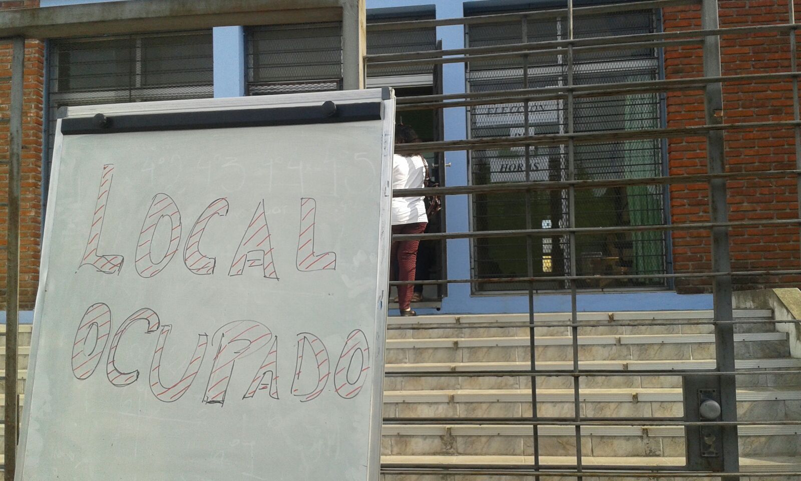 El eterno femenino de una imaginativa pintora