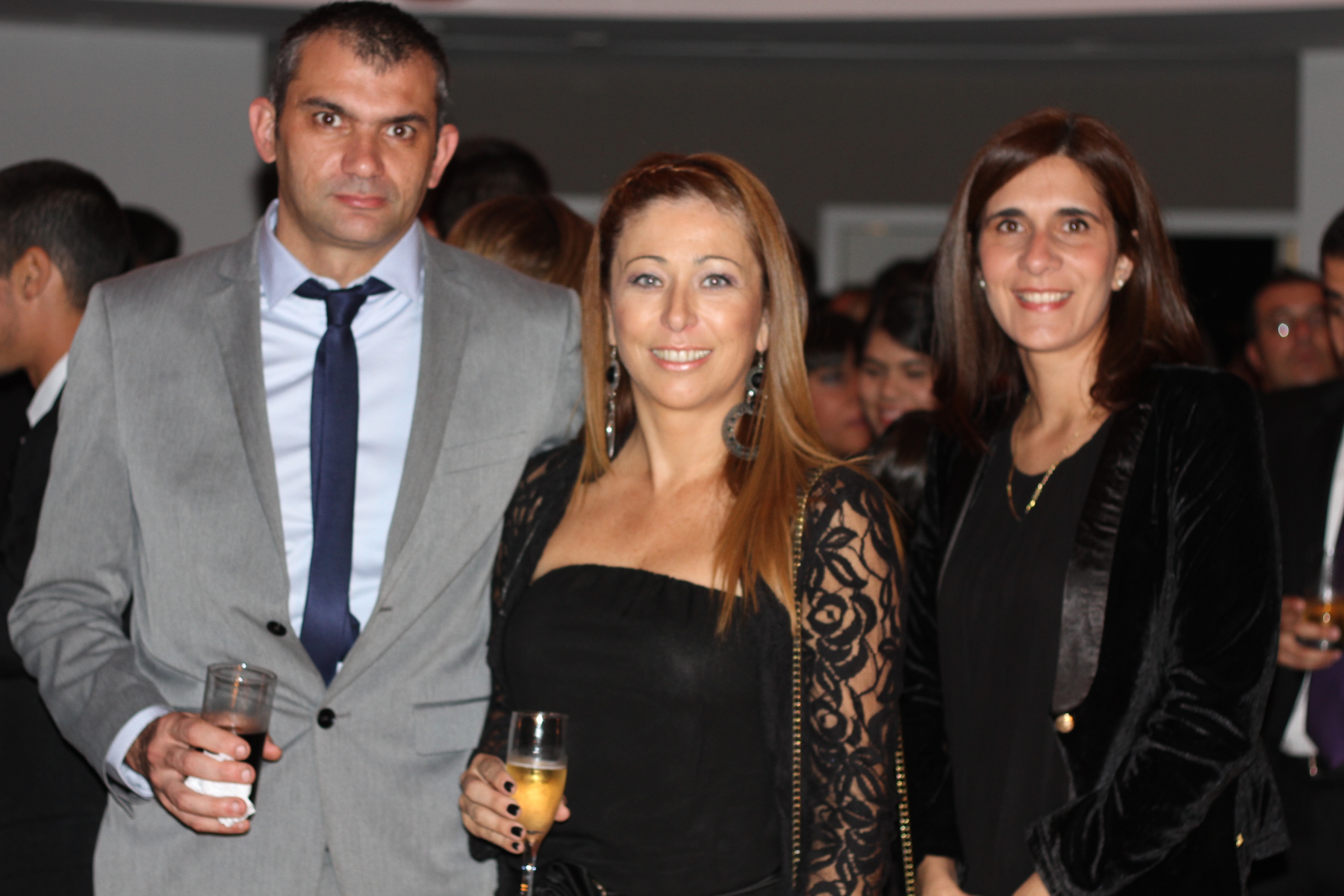 Fabián Fernández, Carla Arias, Gheysa Winsker.