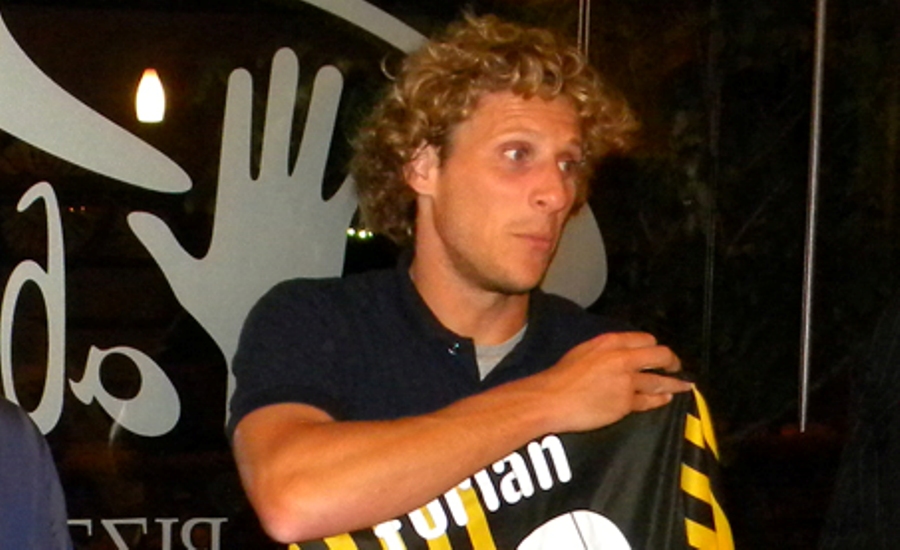 El eterno femenino de una imaginativa pintora