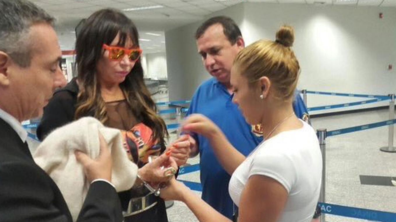 El eterno femenino de una imaginativa pintora