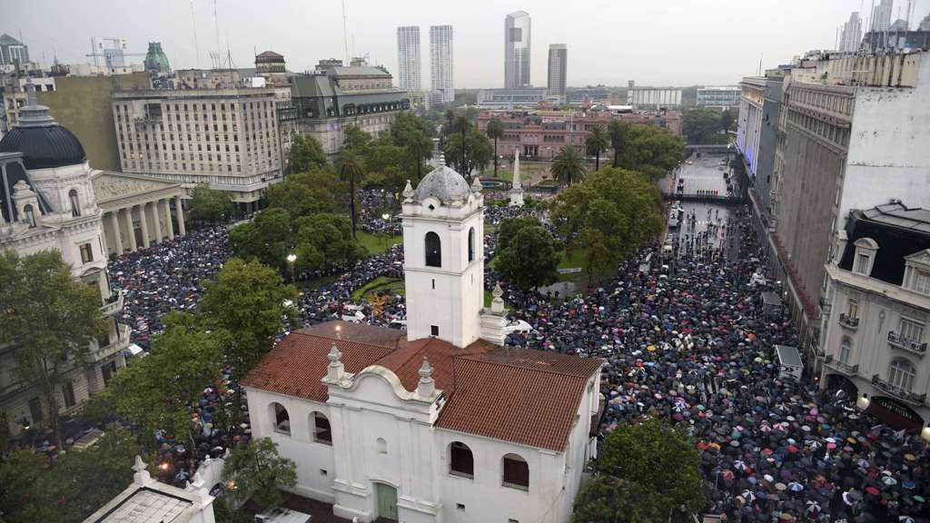 La marcha del silencio llega a la plaza de Mayo: Foto:AFP