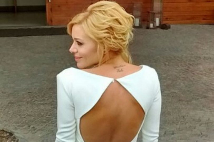 El eterno femenino de una imaginativa pintora