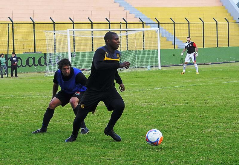 El eterno femenino de una imaginativa pintora