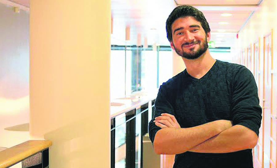 El eterno femenino de una imaginativa pintora