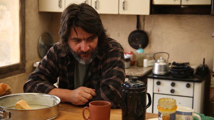 El eterno femenino de una imaginativa pintora