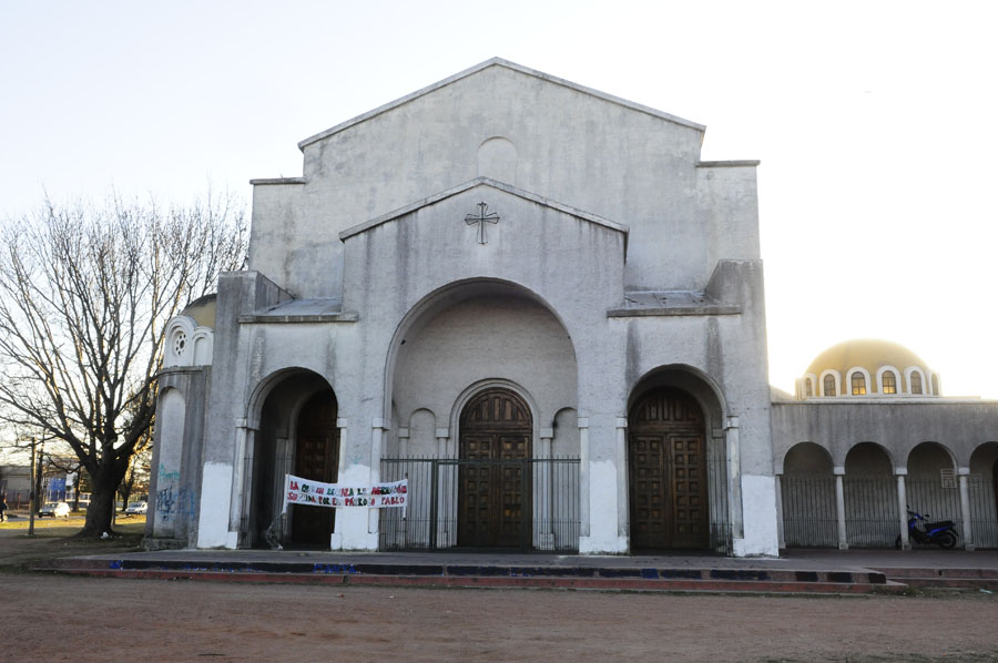 En la parroquia de la Cruz de Carrasco robaron dos veces al cura. Foto: M. Bonjour