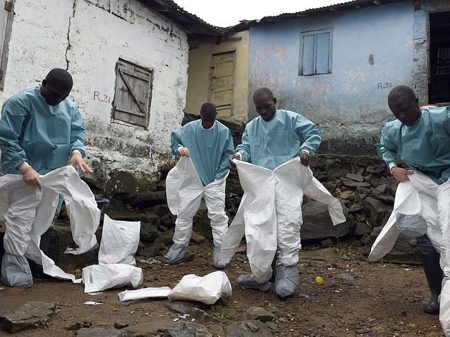 El eterno femenino de una imaginativa pintora