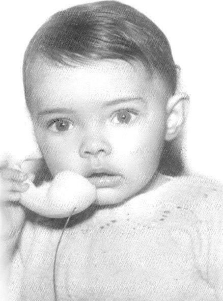 El eterno femenino de una imaginativa pintora