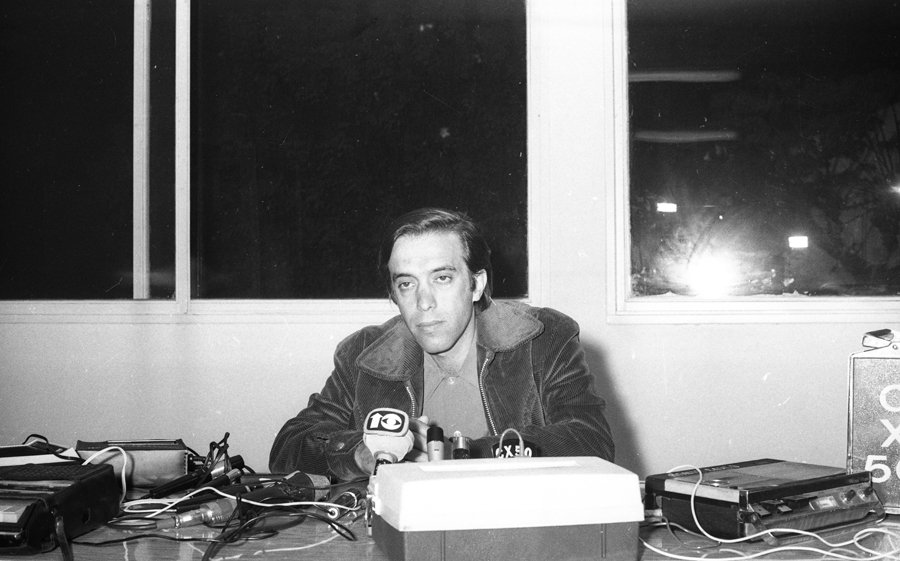 El eterno femenino de una imaginativa pintora