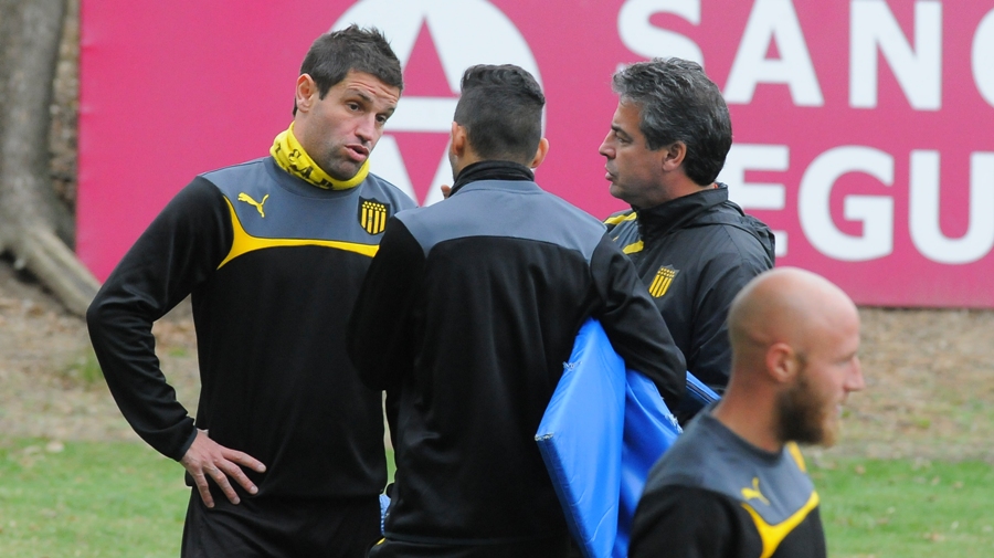 El eterno femenino de una imaginativa pintora