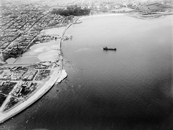 Construcción de la rambla Sur. Foto: Centro de Fotografía