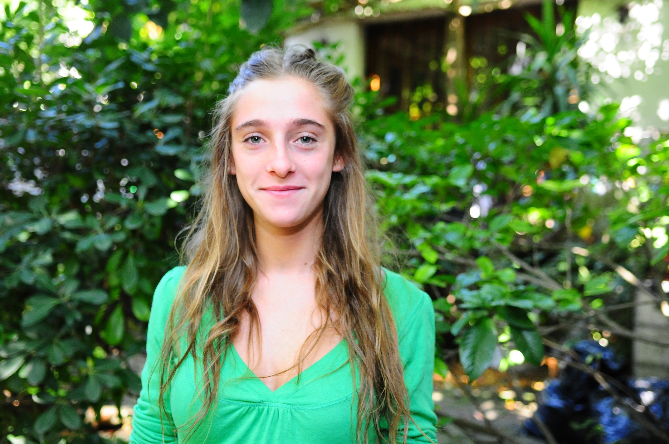 El eterno femenino de una imaginativa pintora