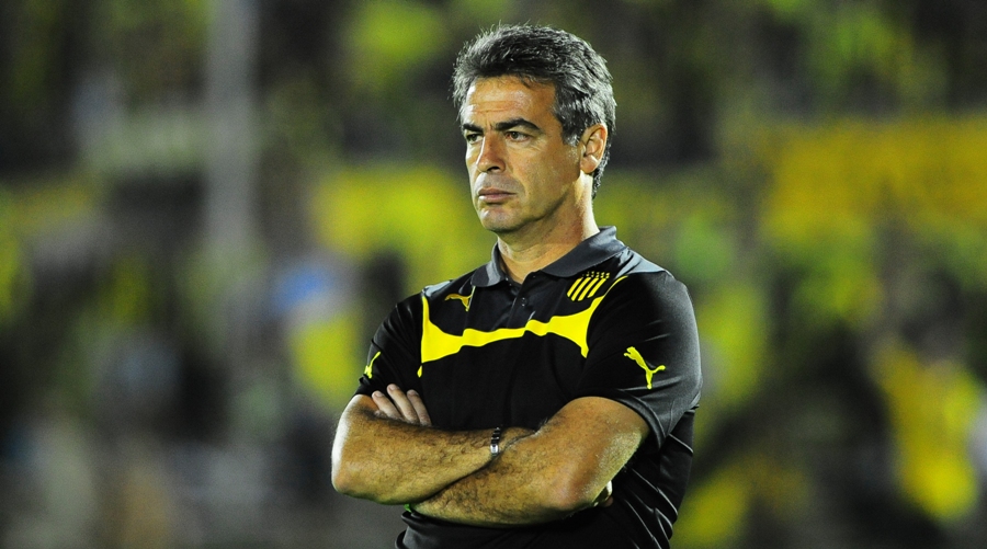 El eterno femenino de una imaginativa pintora