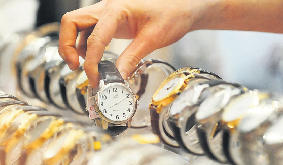 Este tipo de reloj no tuvo inconvenientes este domingo. Celulares y computadoras sí.