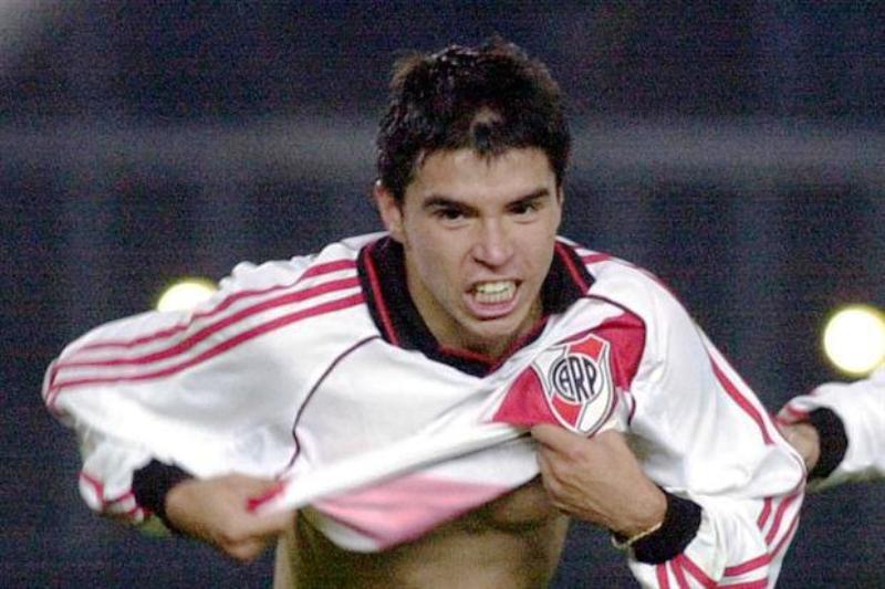 El eterno femenino de una imaginativa pintora