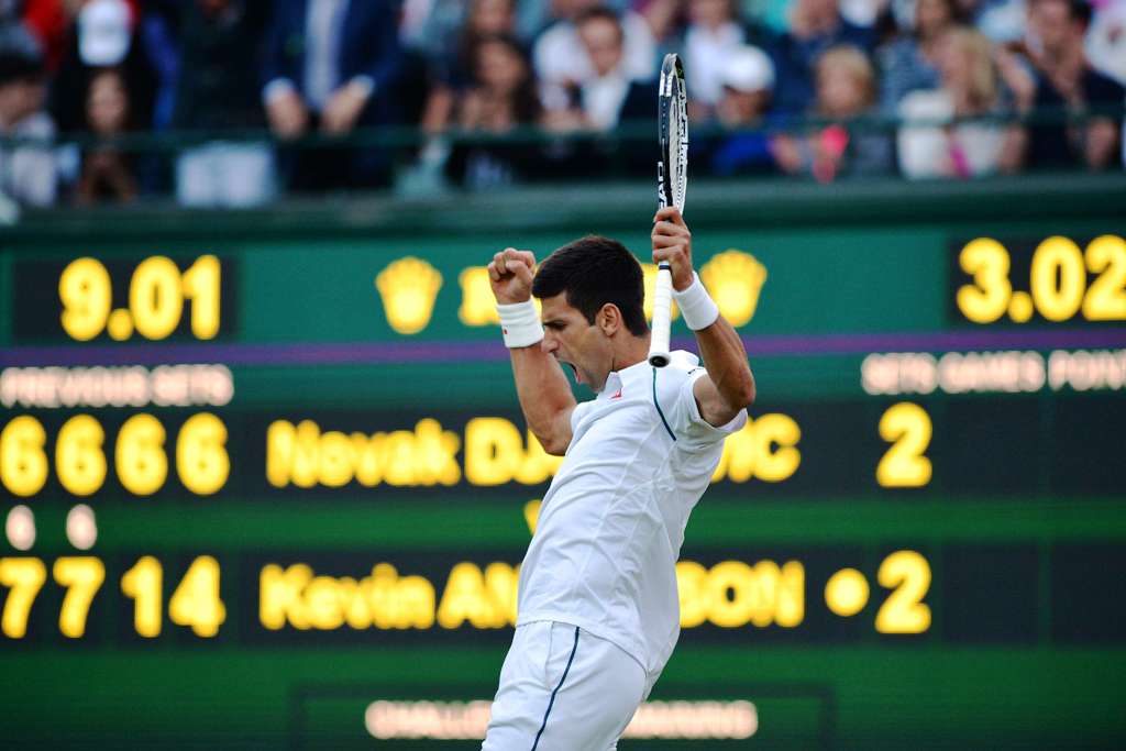 El eterno femenino de una imaginativa pintora