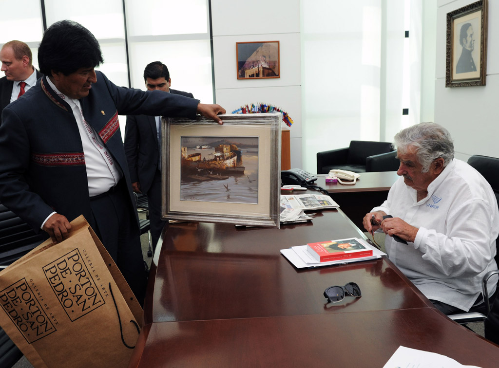 Evo Morales junto a José Mujica. Foto: Presidencia