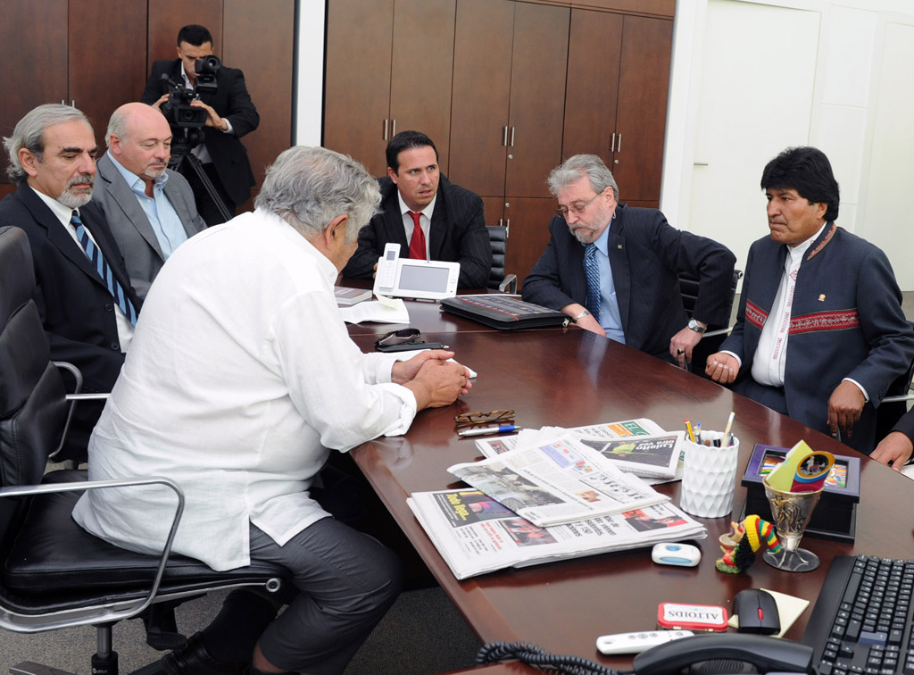 Evo Morales junto a José Mujica. Foto: Presidencia