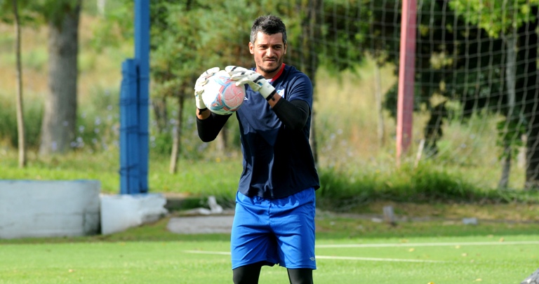 El eterno femenino de una imaginativa pintora