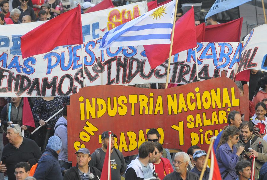 El eterno femenino de una imaginativa pintora