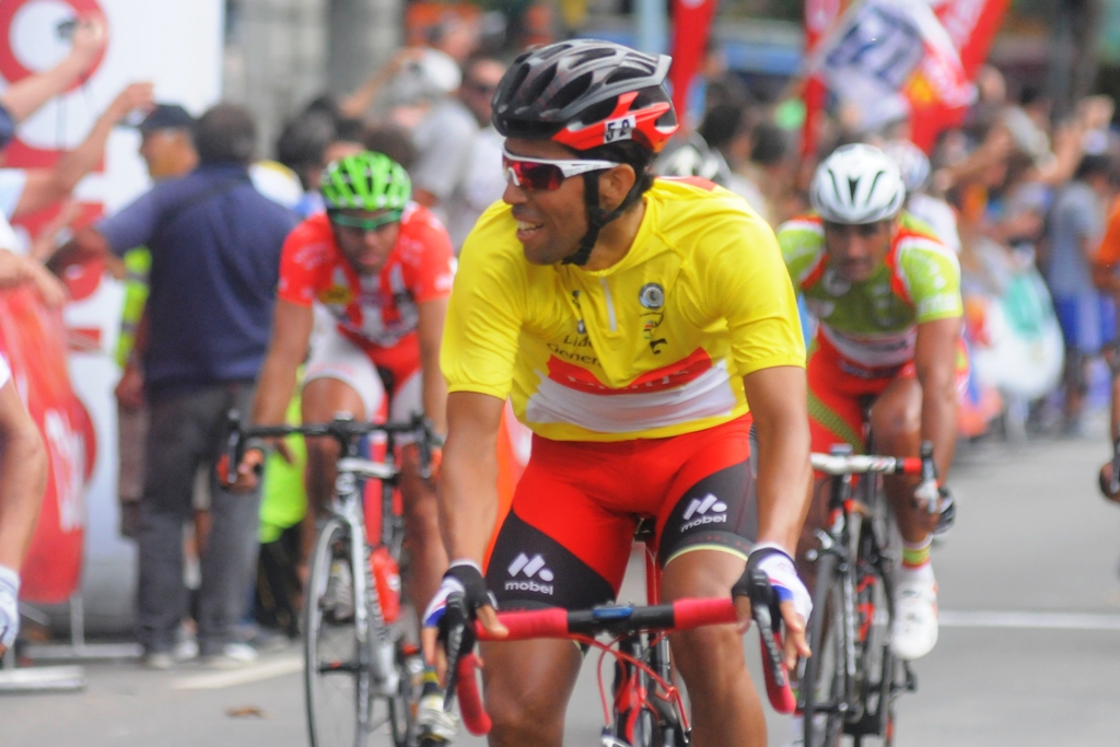 El eterno femenino de una imaginativa pintora