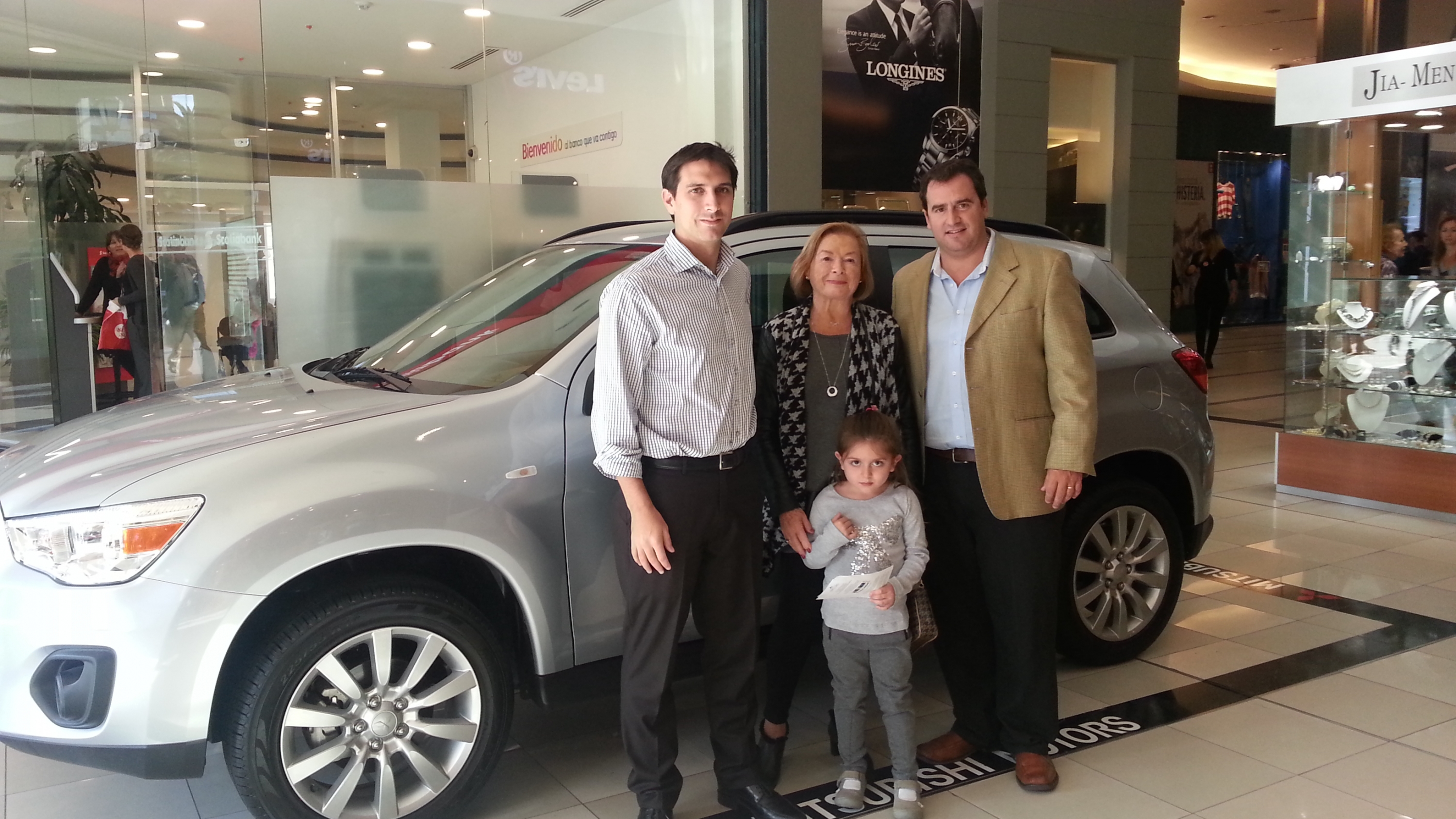 El eterno femenino de una imaginativa pintora