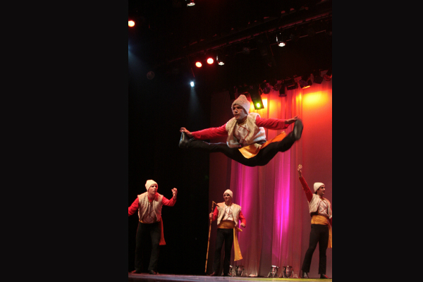 Grupo de danzas armenias Gayané.