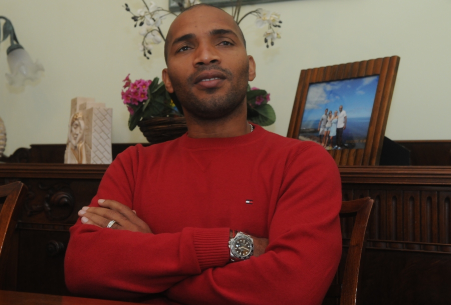 El eterno femenino de una imaginativa pintora