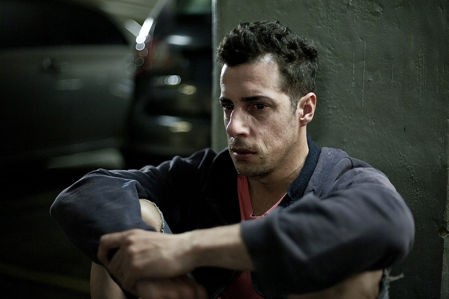 El eterno femenino de una imaginativa pintora