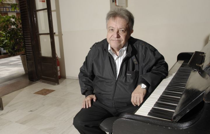 El eterno femenino de una imaginativa pintora