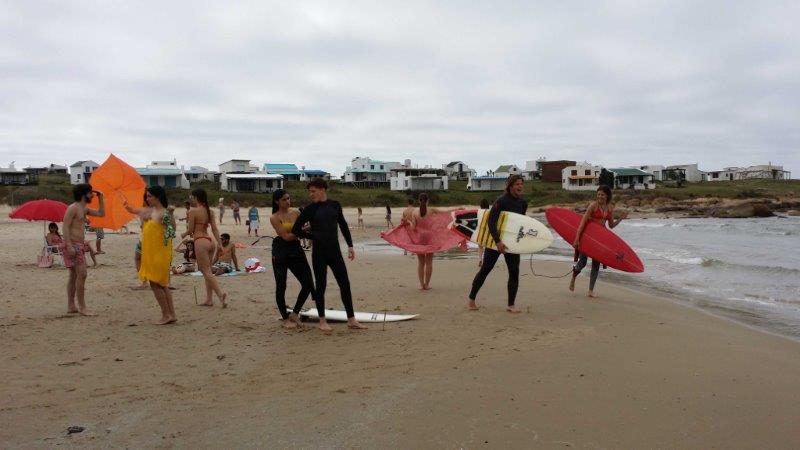 El eterno femenino de una imaginativa pintora