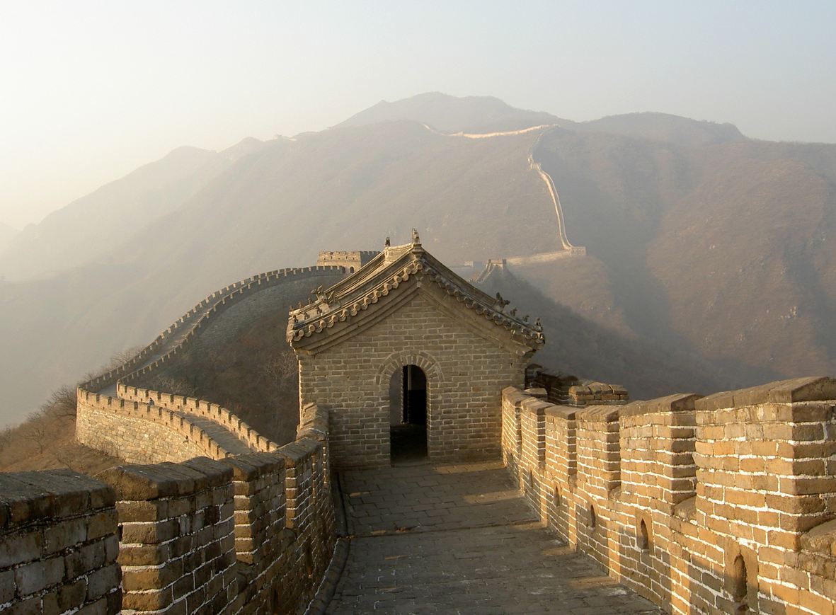 El eterno femenino de una imaginativa pintora